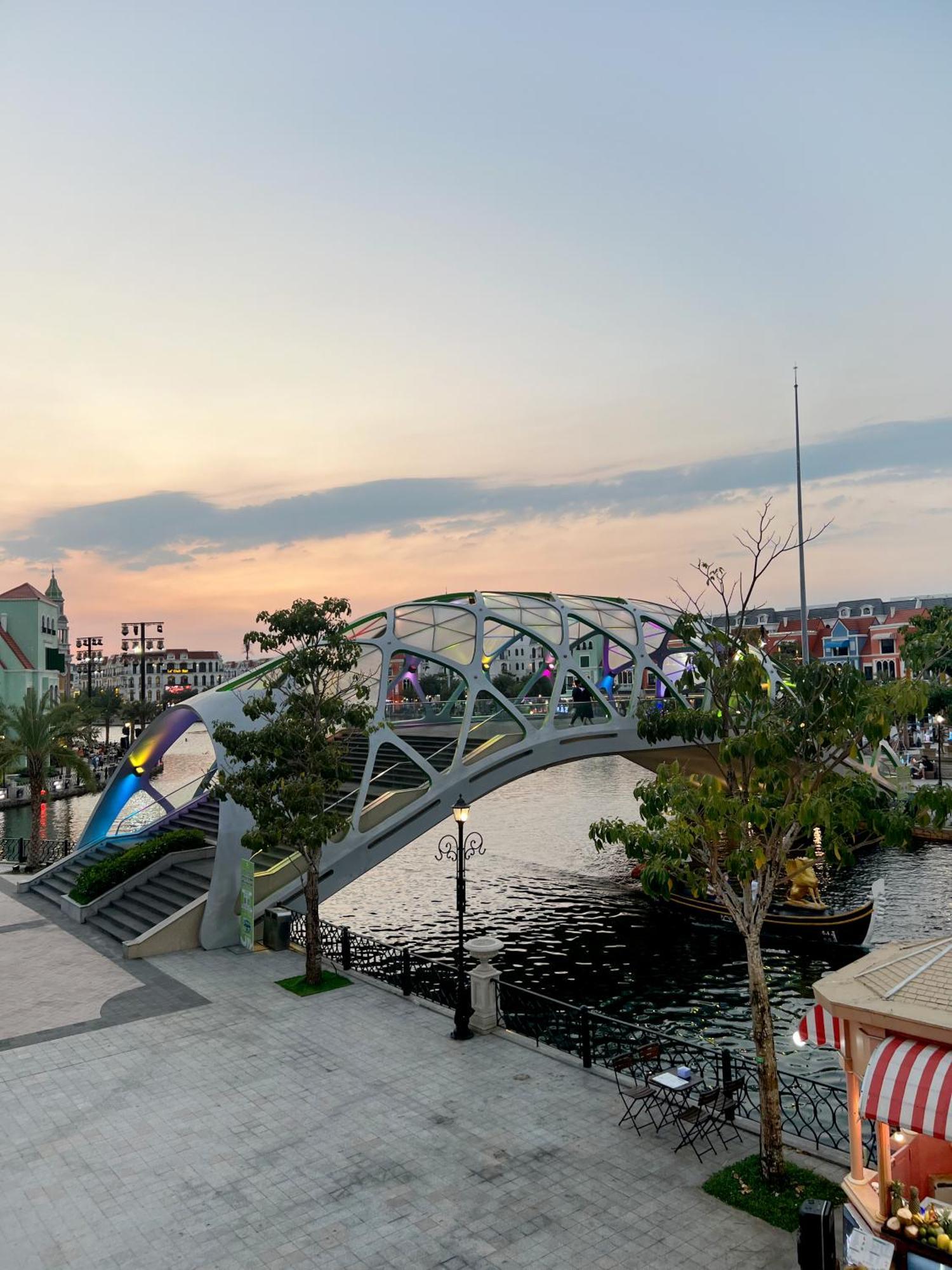 Legacy Hotel - Grand World Phu Quoc Luaran gambar