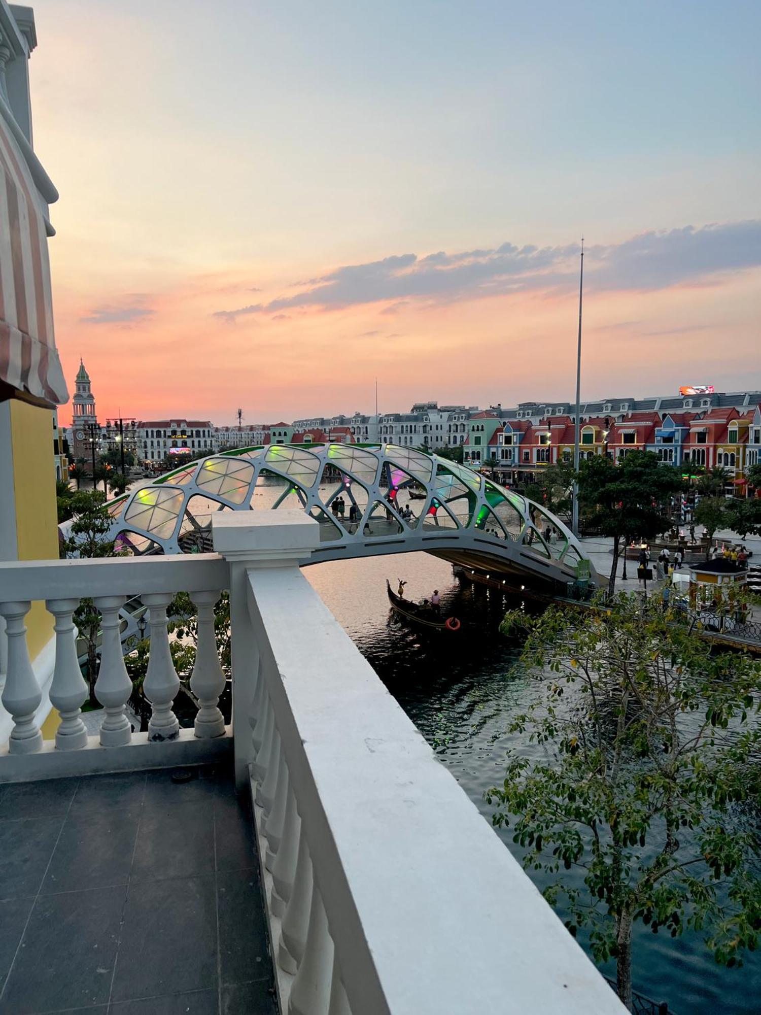 Legacy Hotel - Grand World Phu Quoc Luaran gambar
